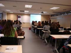 3321863799_1785b68d18_z