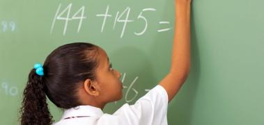 NIÑA MATEMATICAS