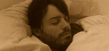 Thhombre sueño apnea