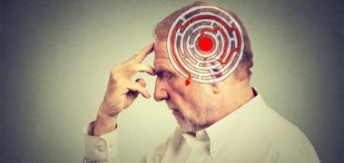 hombre cerebro laberinto