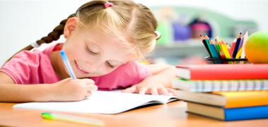 niña escritura