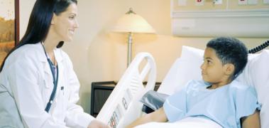 niño enfermera hospital